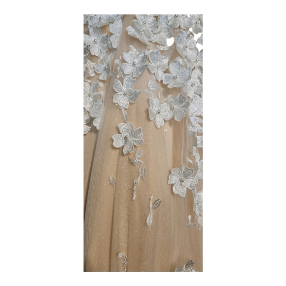 Mac Duggal Embellished Ivory and Peach Floral Appliqué Size 12 Style 22845 NWOT - Picture 14 of 16